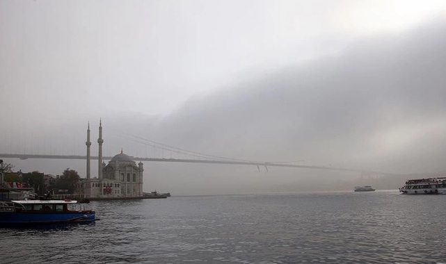 İstanbul Boğazı gemi trafiğine tek yönlü açıldı