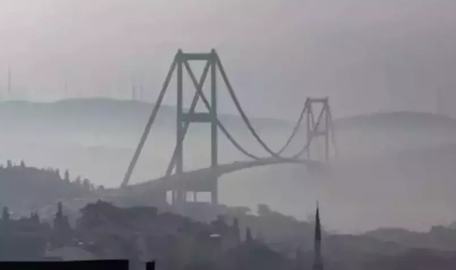 İstanbul Boğazı'nda gemi trafiğine sis engeli!