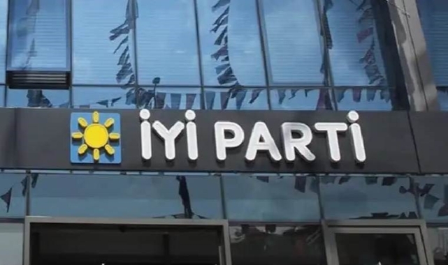 İYİ Parti'de bir istifa daha!
