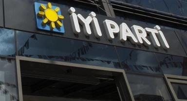 İYİ Parti'de üst düzey istifa!