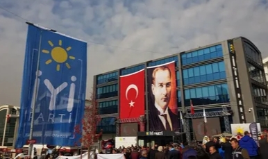 İYİ Parti kurucusundan istifa kararı!