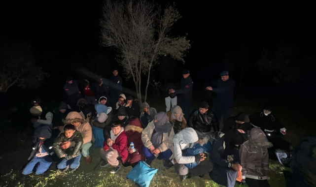 İzmir’de 3 göçmen kaçakçısı tutuklandı