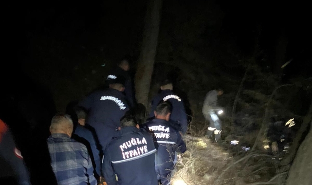 Kayalıklardan düşen şahıs ekipler tarafından kurtarıldı