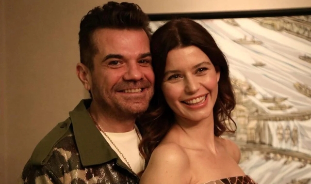 Kenan Doğulu'dan Beren Saat'e romantik kutlama
