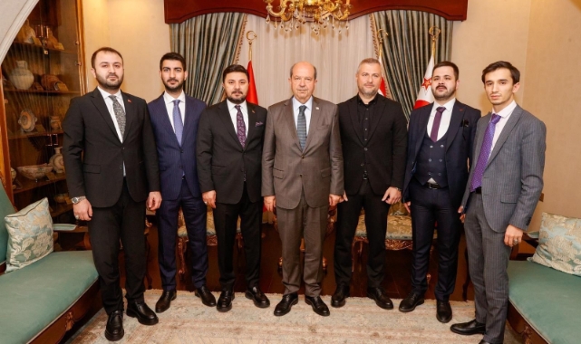KKTC Cumhurbaşkanı Tatar, Kırgızistan Fahri Konsolosu Kurt'u kabul etti