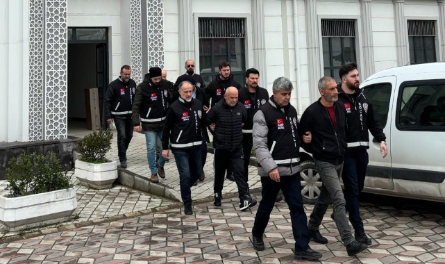 Kocaeli'de 4 kişiyi yağmalayan 4 şüpheli operasyonla yakalandı