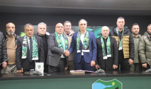 Kocaelispor'da Mustafa Gürsel dönemi başladı