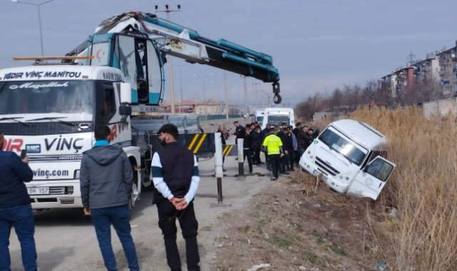 Korkutan kaza! Tahliye kanalına düştü