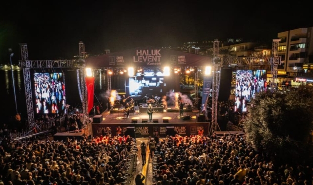 Kuşadası'nda Haluk Levent Rüzgârı