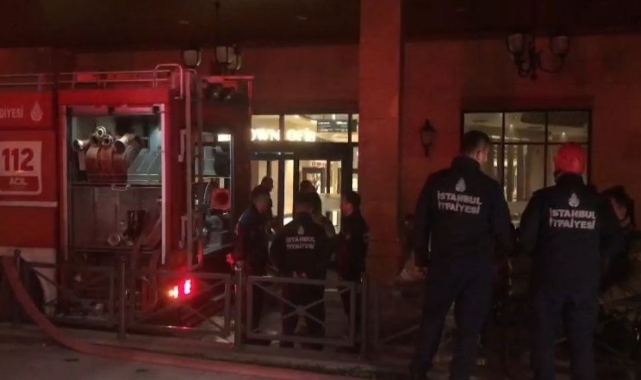 Maltepe'de AVM'nin oyun parkında yangın