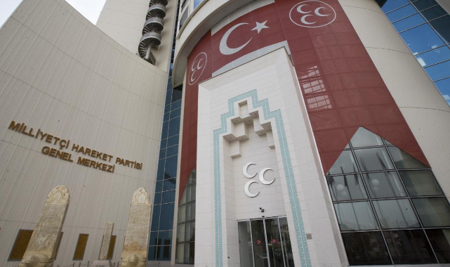 MHP'de 3 ilçe teşkilatı kapatıldı!