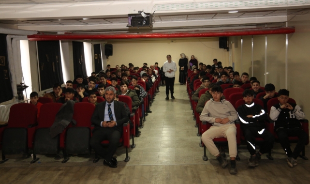 Muş’ta gençler spora yönlendiriliyor