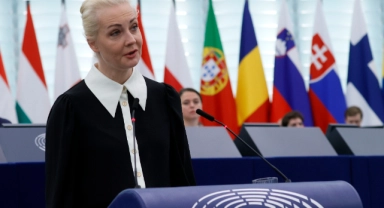Navalny'nin eşi Yulia: Putin politikacı değil kanlı bir gangster
