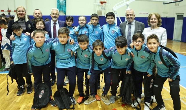 Nilüfer Belediyesi'nden amatör sporculara tam destek!