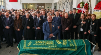 Özgür Özel, Mehmet Aslandoğan’ın cenazesine katıldı