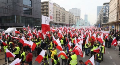 Polonyalı çiftçilerden protesto