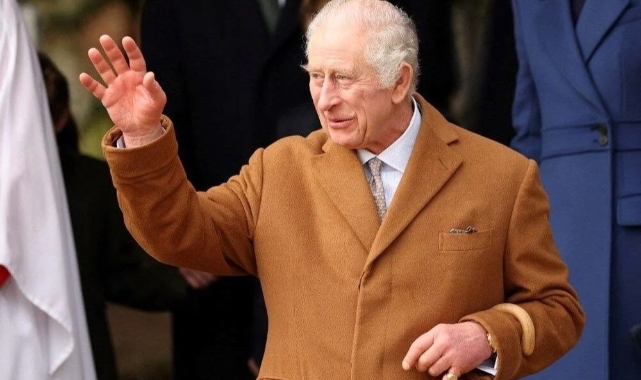 Prens Harry apar topar İngiltere'ye gidiyor