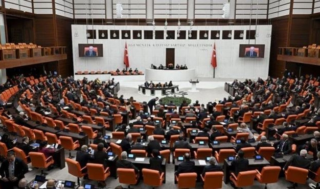 Sağlıkta sözleşmeli personel sayısı artıyor