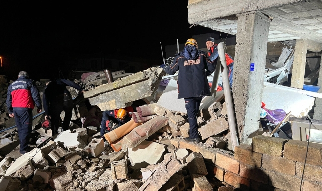 Şanlıurfa’da 2 katlı ev çöktü! 2 ölü, 8 yaralı
