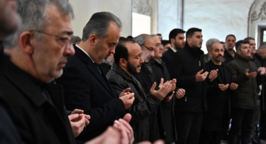 Bursa'da Sultan 2. Murad Han dualarla anıldı