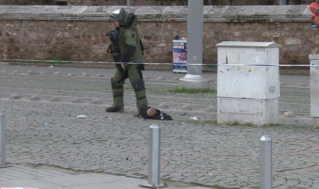 Şüpheli çanta tramvay seferlerini aksattı