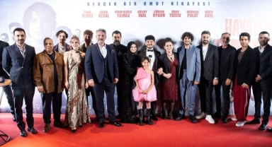 Taner Ölmez başrolde