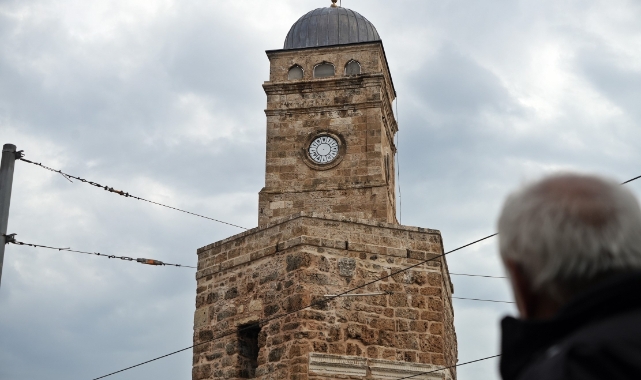 Tarihi Saat Kulesi saatine kavuştu