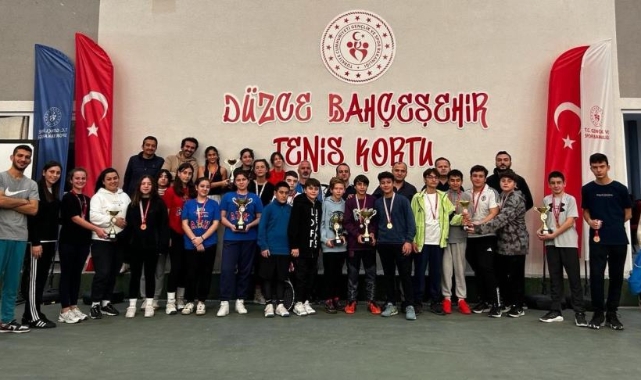 Tenis müsabakaları sona erdi