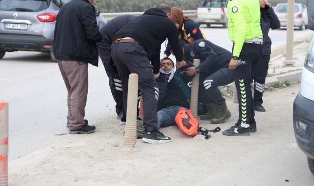 Ters yönden gelen motosikletle otomobil çarpıştı