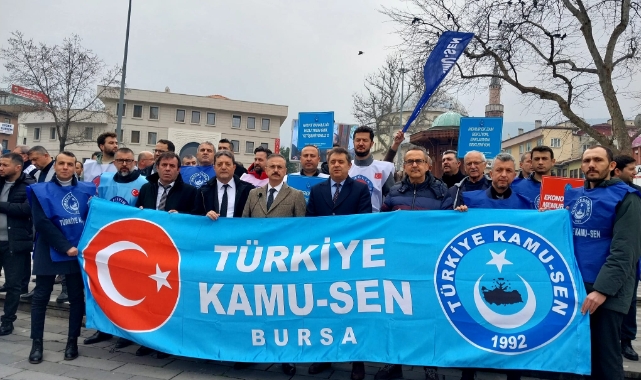 TÜRKİYE KAMU-SEN Bursa'da emekliler için toplandı