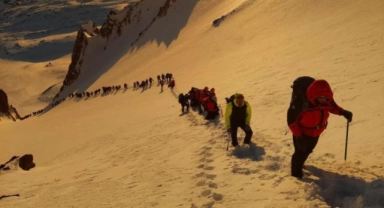Uluslararası Erciyes Kış Tırmanışı 140 dağcının katılımı gerçekleşti