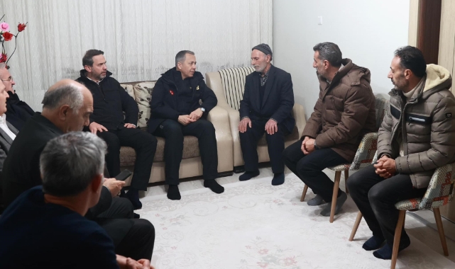 Yerlikaya ve Bayraktar'dan madencilerin ailelerine ziyaret