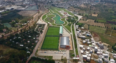 Yıldırım'a bir spor kompleks daha! Vakıf Bera Kent Parkı törenle açıldı