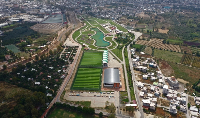 Yıldırım'a bir spor kompleks daha! Vakıf Bera Kent Parkı törenle açıldı