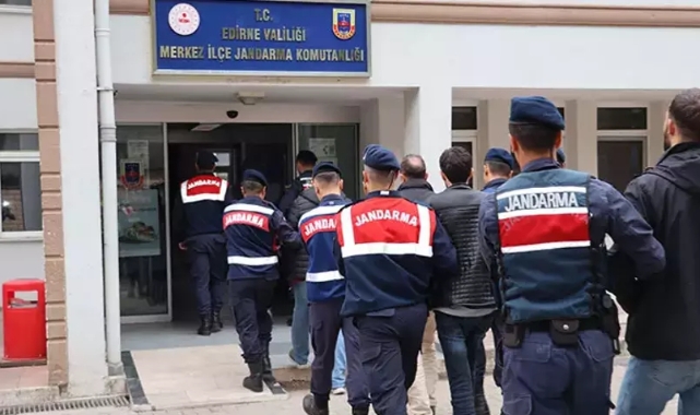 Yunanistan'a kaçmaya çalışan 9 FETÖ şüphelisi yakalandı
