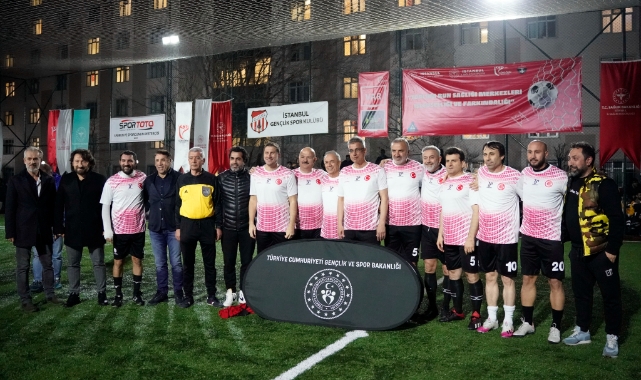 ‘Yurdum Spor Yapıyor Projesi'nde eski futbolcular sahaya indi