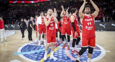 12 Dev Adam'ın yeri değişmedi