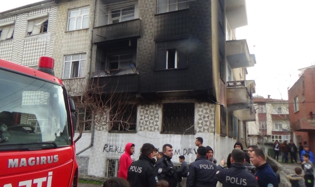 3 katlı binada yangın paniği