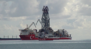 Abdülhamid Han sondaj gemisi Mersin’e demirledi