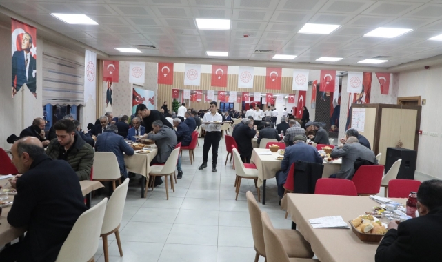 Ağrı Valisi Koç, muhtarlarla bir araya geldi