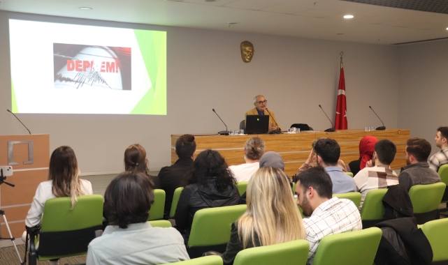 Ali Ekinci, genç mimarlarla buluştu