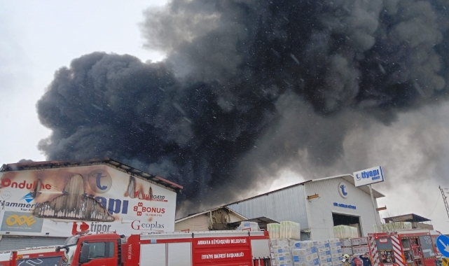 Ankara'da depoda yangın