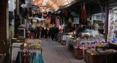 Antakya tarihi çarşıda buruk ramazan alışverişi