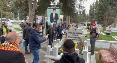 "Arabeskin Babası" Müslüm Gürses, vedasının 11'inci yılında da unutulmadı