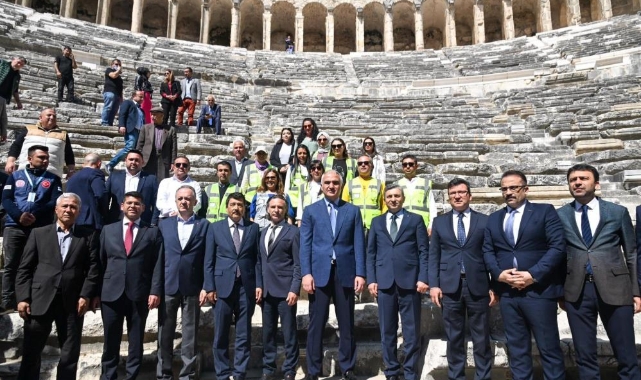 Aspendos geleceğe miras bırakılıyor
