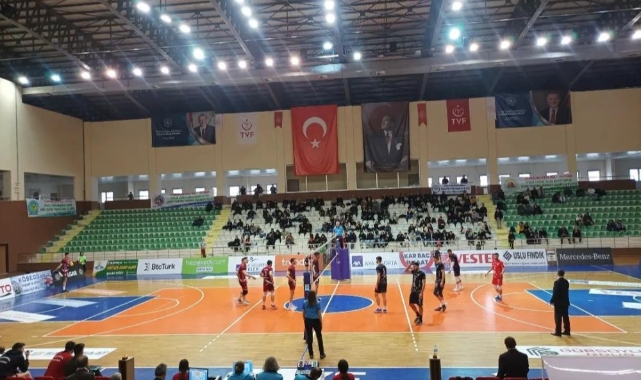 AXA Efeler Ligi: Akkuş Belediyespor: 3- Develi Belediyespor: 1