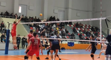 AXA Sigorta Efeler Ligi: TÜRŞAD: 3 - Ziraat Bankası: 0