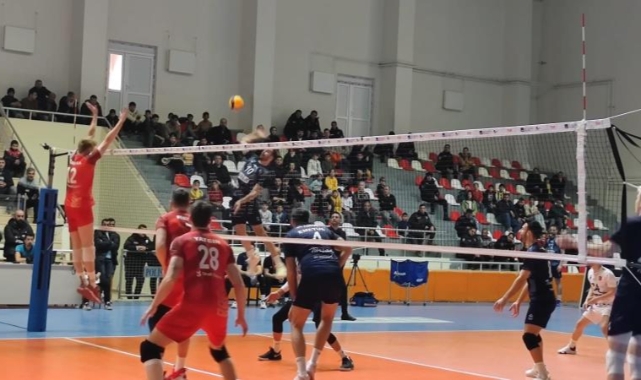 AXA Sigorta Efeler Ligi: TÜRŞAD: 3 - Ziraat Bankası: 0