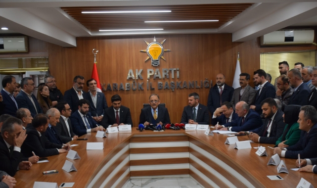 Bakan Özhaseki: "Şu anda bile hareketli 500’e yakın fay hattı var"