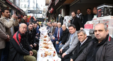 Başkan Adayı Bozbey Bıçakçılar Çarşısı'nı ziyaret etti